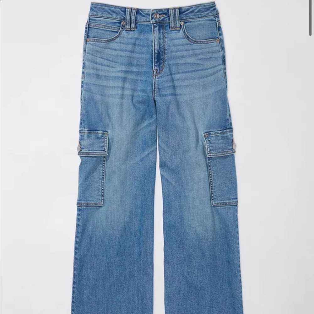 AE Super High-Waisted Cargo Baggy Wide-Leg Jean